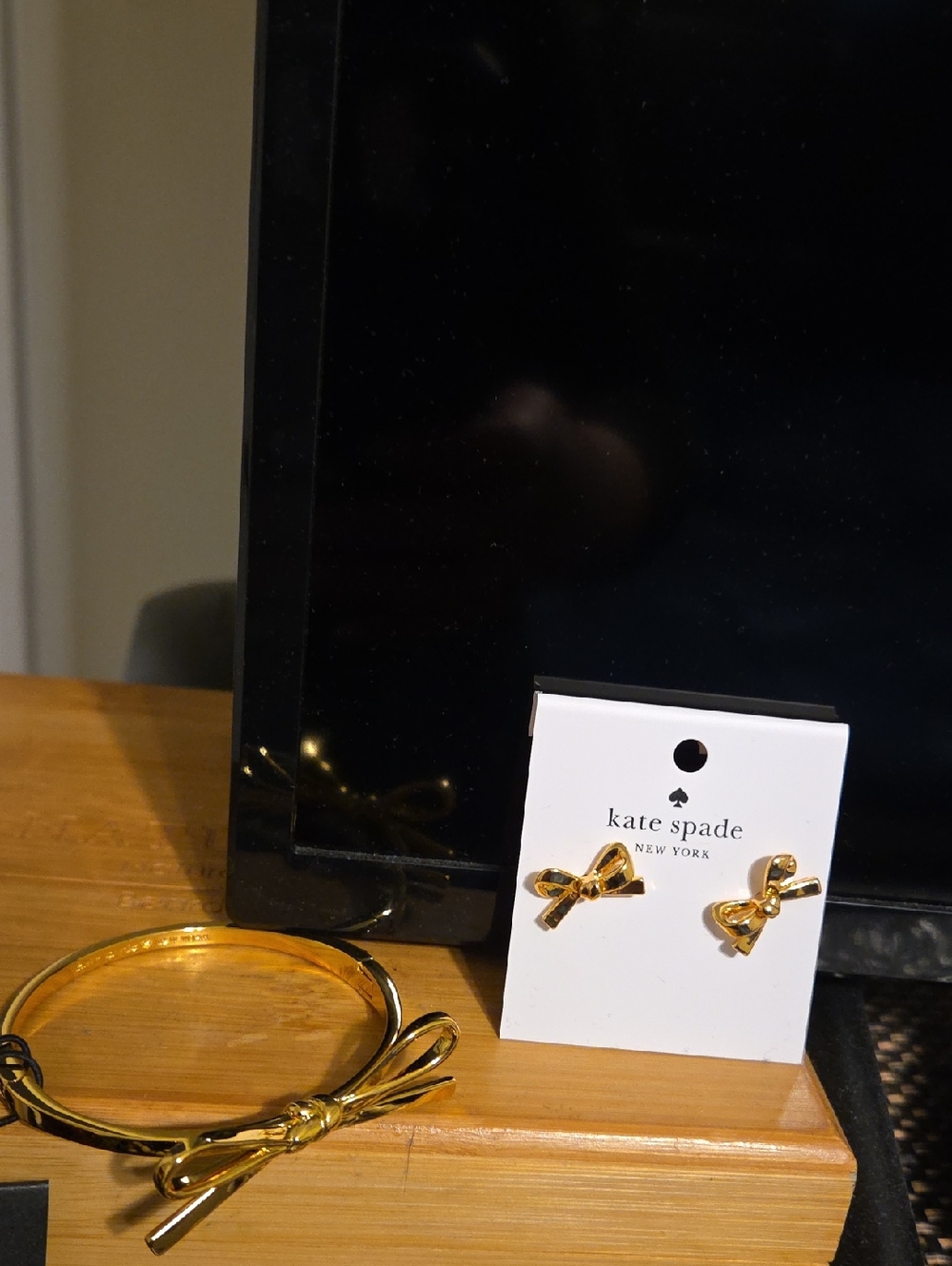 kate spade Gold Bow Bangle and Bow Stud Earrings Set